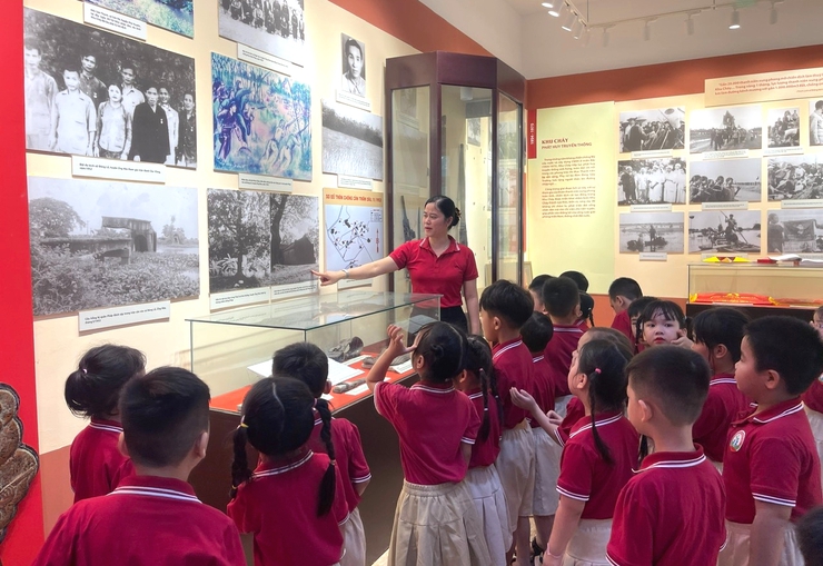 Học sinh Trường Mầm non Đồng Tân tham quan, trải nghiệm giáo dục truyền thống- Ảnh 3.