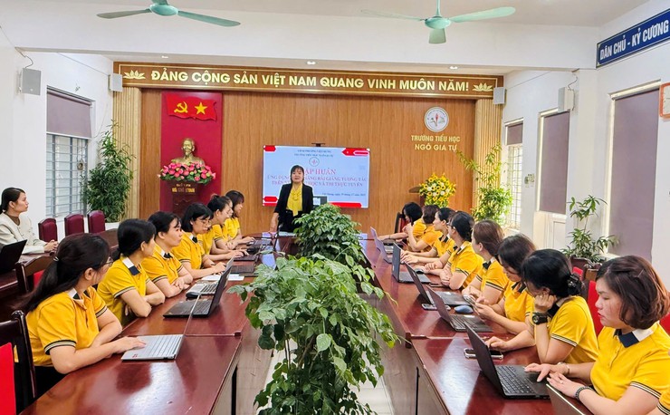 Gương điển hình tiêu biểu trong học tập và làm theo Bác, Đồng chí Bí thư chi bộ Nguyễn Thị Hải Yến.- Ảnh 2.