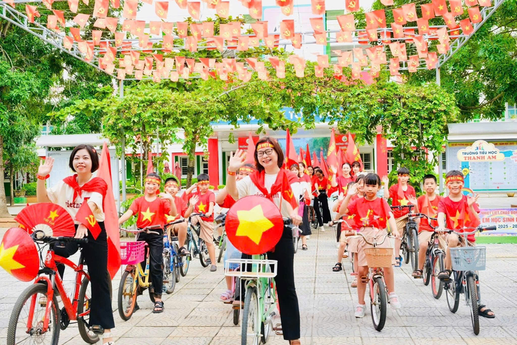 Người Kiến tạo “Ngôi trường Hạnh phúc” tại Trường Tiểu học Thanh Am- Ảnh 4.