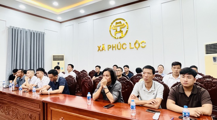 UBND xã tổ chức Hội nghị tháo gỡ khó khăn, vướng mắc trong công tác cấp phép xây dựng và hoạt động sản xuất tại Cụm công nghiệp Võng Xuyên 1- Ảnh 4.