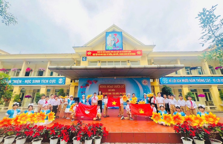 Gương điển hình tiêu biểu trong học tập và làm theo Bác, Đồng chí Bí thư chi bộ Nguyễn Thị Hải Yến.- Ảnh 6.