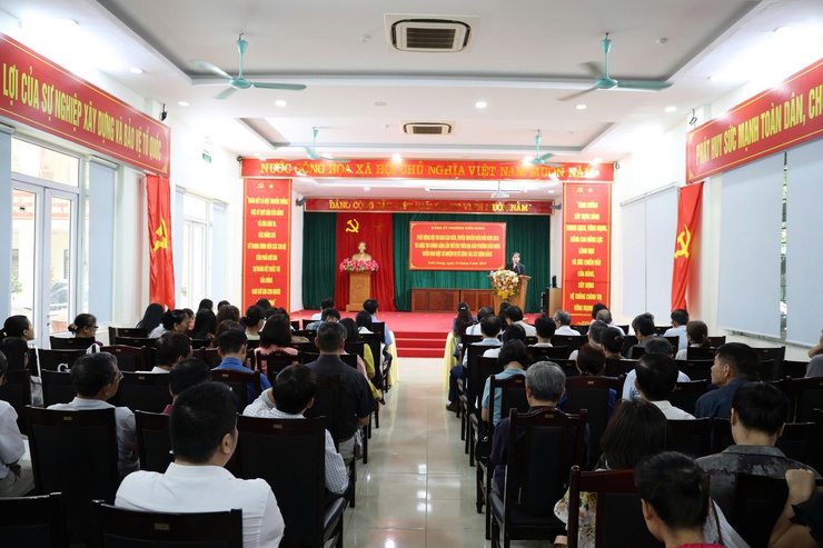 Đảng ủy phường Kiến Hưng tổ chức hội nghị triển khai 02 cuộc thi và quán triệt các nội dung về công tác xây dựng Đảng- Ảnh 1.