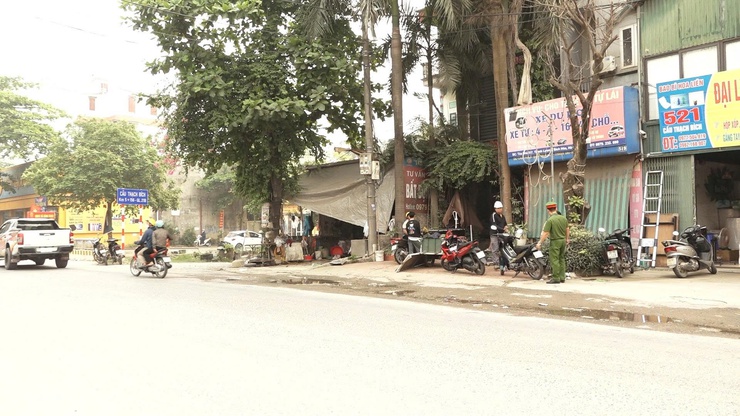 Xã Bình Minh tiếp tục xử lý vi phạm trật tự đô thị trên địa bàn- Ảnh 4.