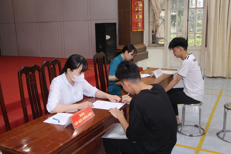 Phú Nghĩa tiếp tục triển khai đăng ký nghĩa vụ quân sự, dân quân tự vệ năm 2026- Ảnh 7.