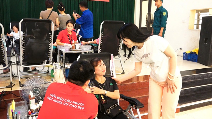 XÃ DÂN HOÀ TIẾP NHẬN 295 ĐƠN VỊ MÁU TRONG NGÀY HỘI HIẾN MÁU TÌNH NGUYỆN ĐỢT 1 NĂM 2026- Ảnh 9.