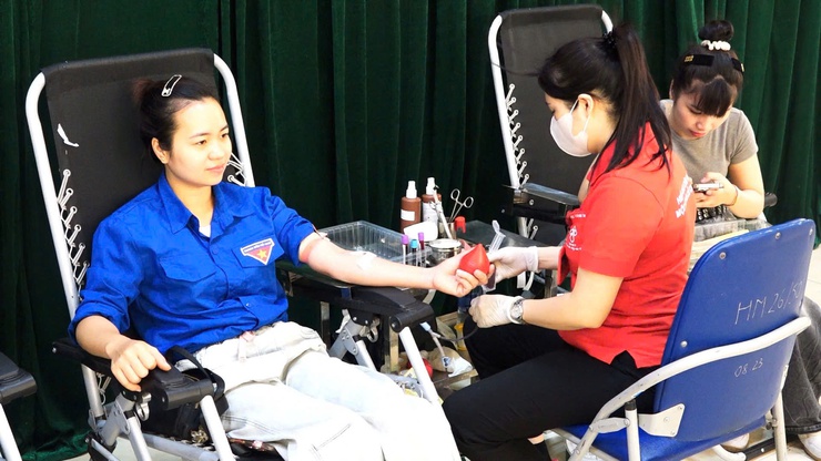 XÃ DÂN HOÀ TIẾP NHẬN 295 ĐƠN VỊ MÁU TRONG NGÀY HỘI HIẾN MÁU TÌNH NGUYỆN ĐỢT 1 NĂM 2026- Ảnh 6.