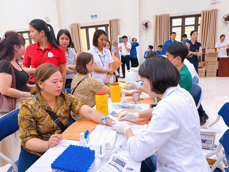 Thanh Liệt: Hơn 500 tình nguyện viên tham gia Ngày hội hiến máu đợt 1/2026- Ảnh 9.