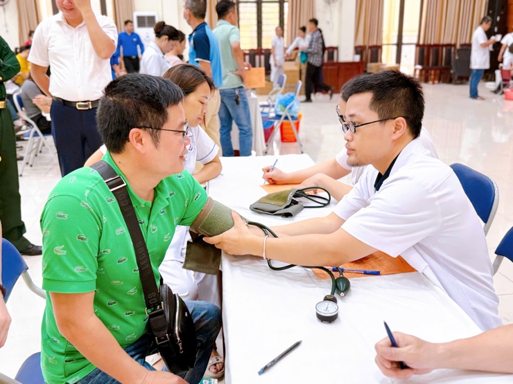 Thanh Liệt: Hơn 500 tình nguyện viên tham gia Ngày hội hiến máu đợt 1/2026- Ảnh 10.