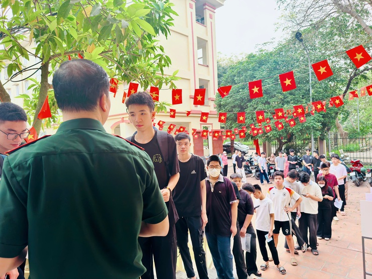  Nam Phù: Đăng ký nghĩa vụ quân sự, dân quân tự vệ – quản lý chặt nguồn, sẵn sàng cho nhiệm vụ quốc phòng năm 2026- Ảnh 4.