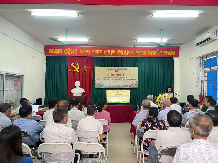 Phường Long Biên tổ chức Hội nghị làm điểm tuyên truyền, hướng dẫn tích hợp tài khoản an sinh xã hội trên ứng dụng VNeID; thực hiện thủ tục hành chính về BHXH, BHYT trên Cổng Dịch vụ công quốc gia- Ảnh 1.