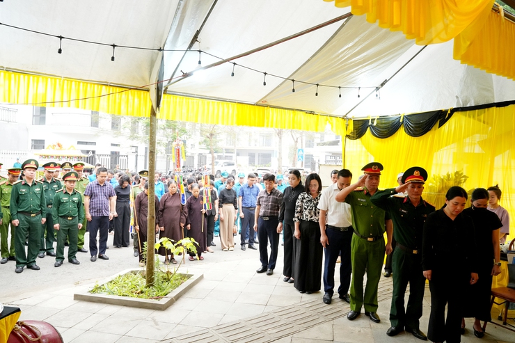 Sơn Tây trang trọng tổ chức Lễ tang Mẹ Việt Nam Anh hùng Nguyễn Thị Phận- Ảnh 2.