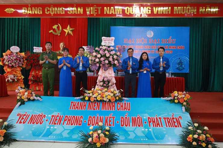 Thanh niên Minh Châu khát vọng cống hiến, tiên phong chuyển đổi số và phát triển quê hương- Ảnh 6.