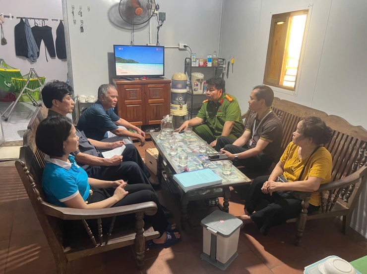 Phường Bồ Đề đẩy nhanh tiến độ bàn giao mặt bằng sạch phục vụ dự án cầu Tứ Liên- Ảnh 3.