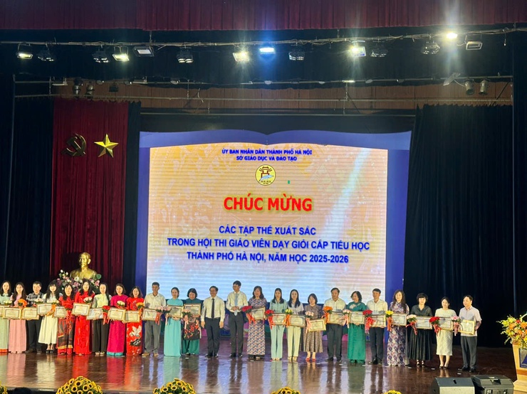 Cô giáo Nguyễn Thị Phương Thảo – tấm gương tâm huyết, sáng tạo trong đổi mới giáo dục- Ảnh 2.