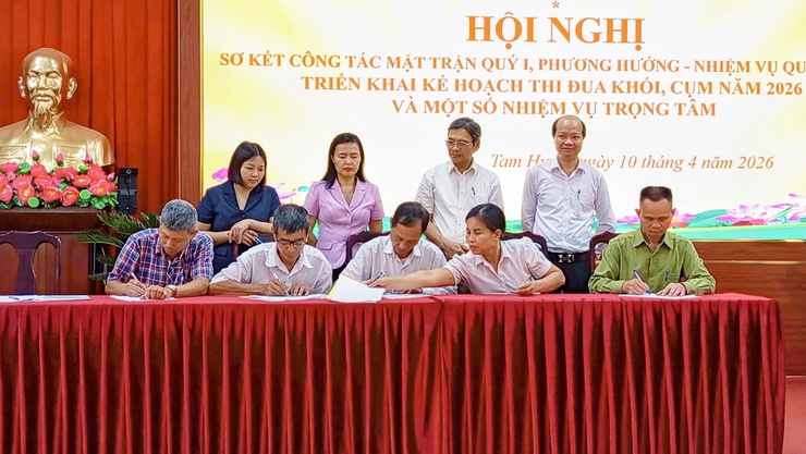 Tam Hưng: Giao ban công tác Mặt trận quý I, ký cam kết thi đua năm 2026- Ảnh 7.