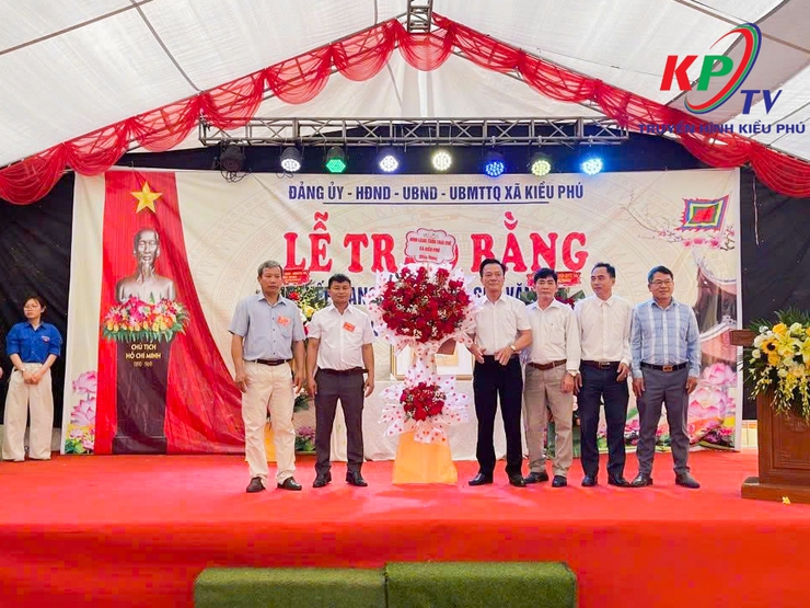 Lễ đón nhận bằng công nhận di tích lịch sử văn hóa cấp Thành phố Đình Cấn Giang- thôn Cây Chay- Ảnh 5.