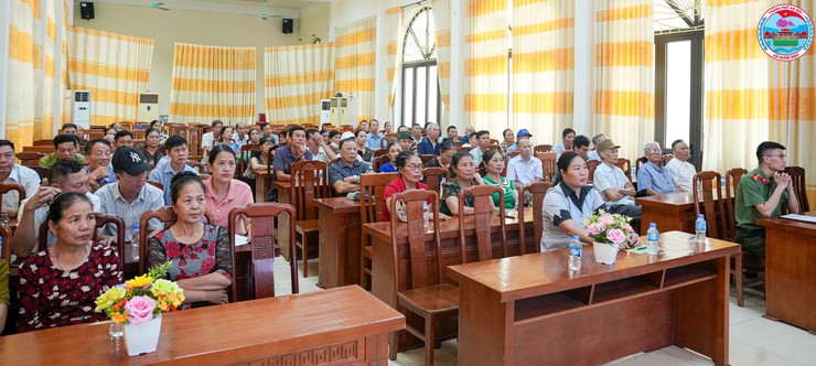 HỘI NÔNG DÂN XÃ HƯNG ĐẠO PHỐI HỢP CÔNG AN XÃ HƯNG ĐẠO TỔ CHỨC TẬP HUẤN TUYÊN TRUYỀN LUẬT AN NINH MẠNG- Ảnh 1.