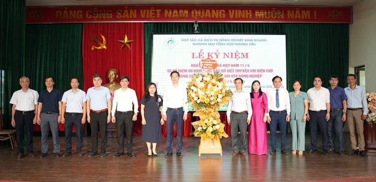 HTX Dương Liễu tổ chức Lễ kỷ niệm Ngày hợp tác xã Việt Nam và 80 năm ngày Bác Hồ viết thư kêu gọi Điền chủ nông gia Việt Nam tham gia HTX Việt Nam (11/4/1946-11/4/2026) - Ảnh 1.