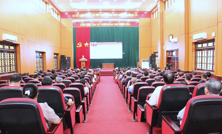 Đảng ủy xã Hòa Lạc tổ chức tiếp sóng Hội nghị toàn quốc quán triệt Nghị quyết Trung ương 2 khóa XIV

- Ảnh 3.