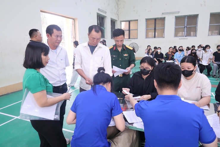 Xã Hòa Phú tổ chức đăng ký nghĩa vụ quân sự lần đầu đối với nam công dân đủ 17 tuổi; đăng ký nữ dân quân tự vệ năm 2026- Ảnh 7.