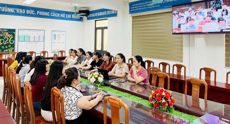 Đảng ủy xã Quốc Oai tiếp sóng Hội nghị toàn quốc quán triệt Nghị quyết trung ương 2 (khóa XIV)- Ảnh 14.