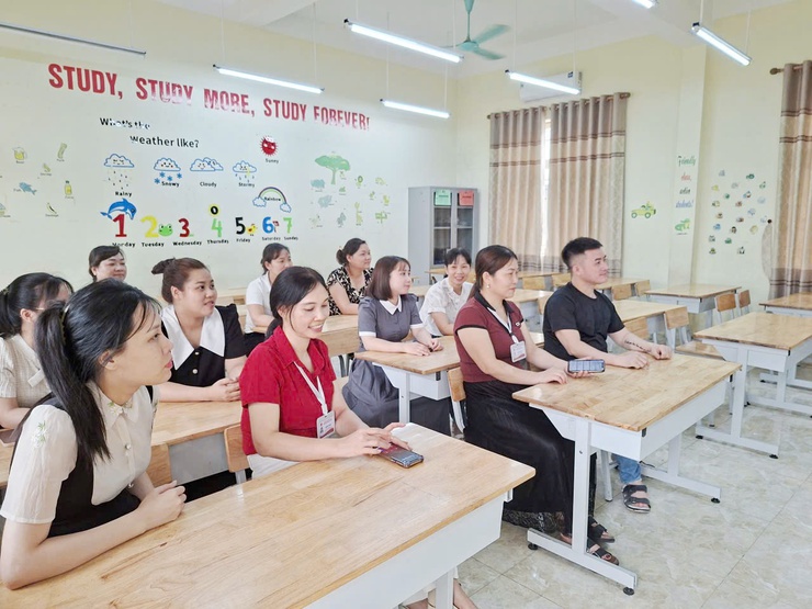 Đảng ủy xã Quốc Oai tiếp sóng Hội nghị toàn quốc quán triệt Nghị quyết trung ương 2 (khóa XIV)- Ảnh 16.