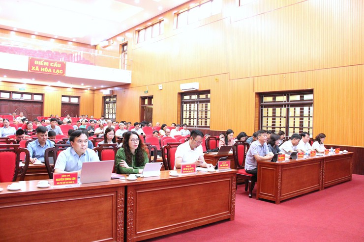 Đảng ủy xã Hòa Lạc tổ chức tiếp sóng Hội nghị toàn quốc quán triệt Nghị quyết Trung ương 2 khóa XIV

- Ảnh 2.