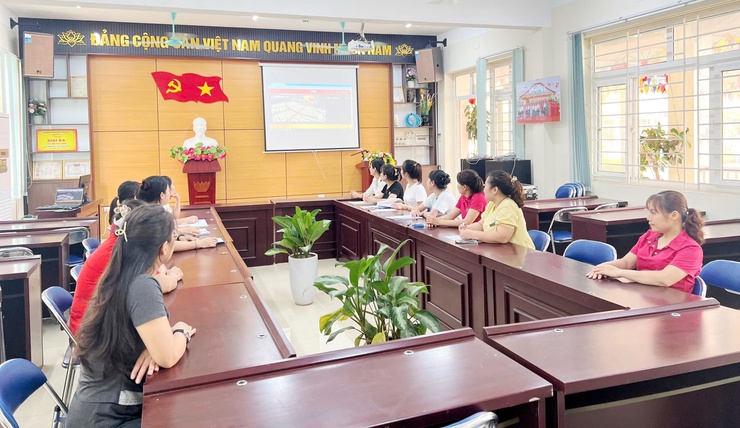 Đảng ủy xã Quốc Oai tiếp sóng Hội nghị toàn quốc quán triệt Nghị quyết trung ương 2 (khóa XIV)- Ảnh 18.