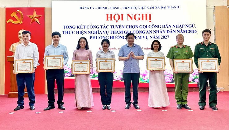 Xã Đại Thanh tổng kết công tác tuyển chọn gọi công dân nhập ngũ, thực hiện nghĩa vụ tham gia Công an nhân dân năm 2026, triển khai phương hướng, nhiệm vụ năm 2027.- Ảnh 8.