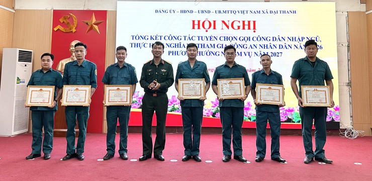 Xã Đại Thanh tổng kết công tác tuyển chọn gọi công dân nhập ngũ, thực hiện nghĩa vụ tham gia Công an nhân dân năm 2026, triển khai phương hướng, nhiệm vụ năm 2027.- Ảnh 11.