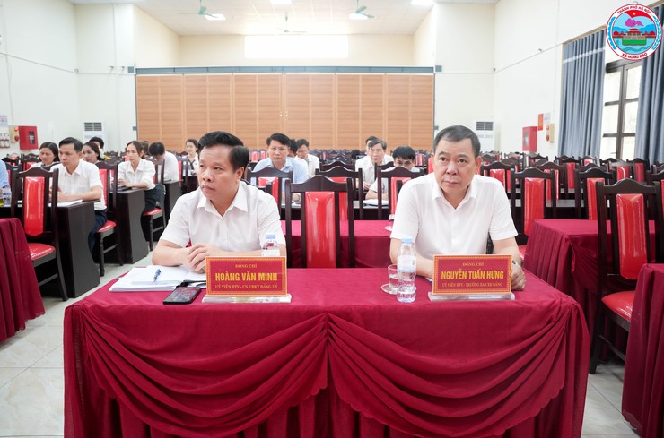 HỘI ĐỒNG NHÂN DÂN XÃ HƯNG ĐẠO TỔ CHỨC HỘI NGHỊ SƠ KẾT QUÝ I, TRIỂN KHAI NHIỆM VỤ TRỌNG TÂM QUÝ II NĂM 2026- Ảnh 3.