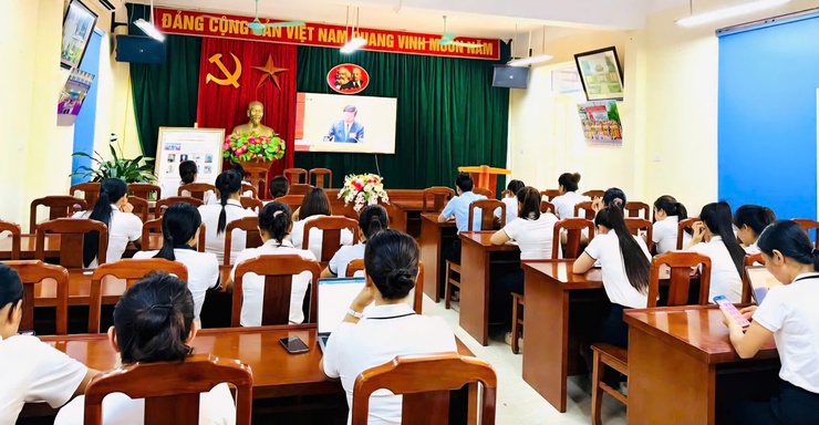 Xã Đoài Phương tham dự hội nghị toàn quốc quán triệt, triển khai thực hiện Nghị quyết Trung ương 2 (khóa XIV)- Ảnh 6.