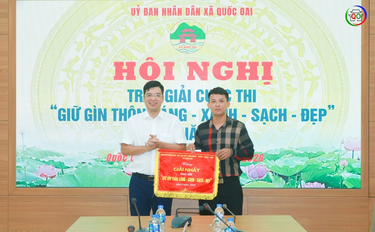 QUỐC OAI TRAO GIẢI CUỘC THI "GIỮ GÌN THÔN SÁNG - XANH - SẠCH - ĐẸP" QUÝ I NĂM 2026- Ảnh 4.
