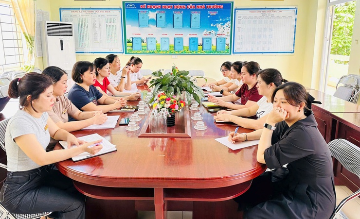 Đảng ủy xã Quốc Oai tiếp sóng Hội nghị toàn quốc quán triệt Nghị quyết trung ương 2 (khóa XIV)- Ảnh 5.