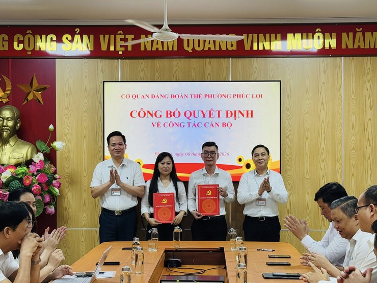 Lễ sinh hoạt dưới cờ tháng 4/2026 cơ quan Đảng, đoàn thể Phường- Ảnh 1.