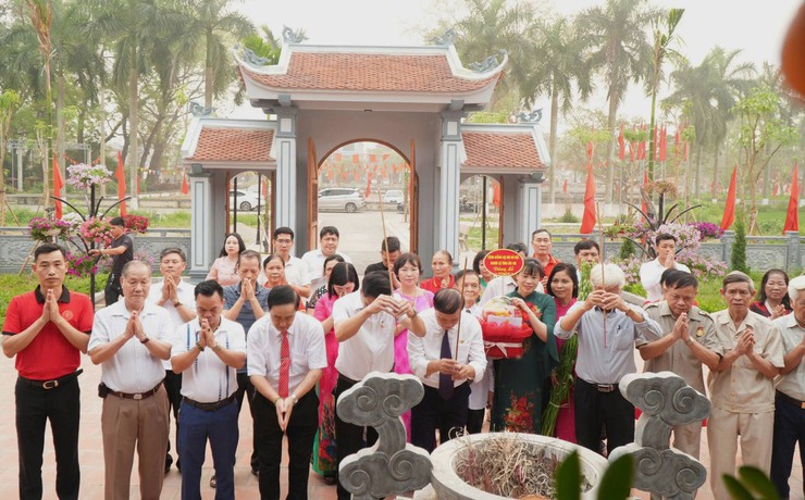 Cộng đồng họ Bùi tri ân cụ Bùi Bằng Đoàn, lan tỏa giá trị truyền thống- Ảnh 4.