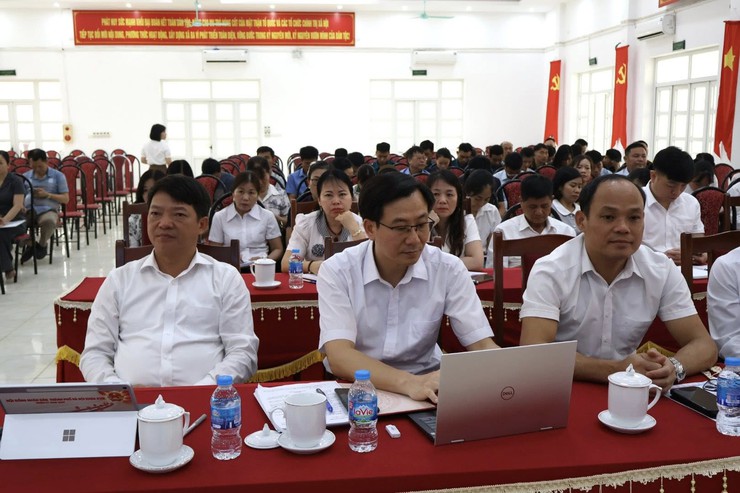 ĐẢNG BỘ XÃ BA VÌ: NGHIÊM TÚC QUÁN TRIỆT NGHỊ QUYẾT HỘI NGHỊ TRUNG ƯƠNG 2, KHÓA XIV- Ảnh 1.