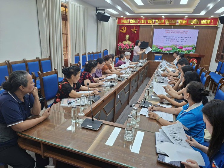 TẬP HUẤN NÂNG CAO NĂNG LỰC VÀ CHẤT LƯỢNG HOẠT ĐỘNG CHO CÁC TỔ TRƯỞNG TỔ TIẾT KIỆM VÀ VAY VỐN PHƯỜNG LÁNG- Ảnh 1.