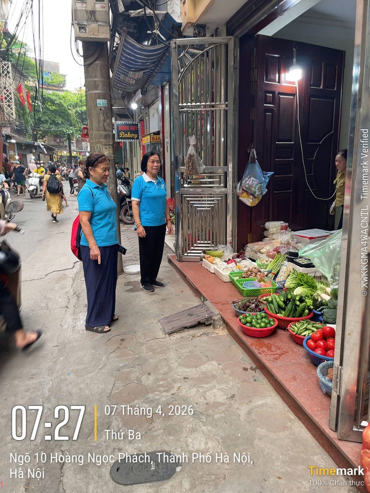 HỘI LIÊN HIỆP PHỤ NỮ PHƯỜNG LÁNG PHÁT HUY VAI TRÒ TRONG XÂY DỰNG TUYẾN PHỐ TỰ QUẢN SỐ 10 HOÀNG NGỌC PHÁCH- Ảnh 3.