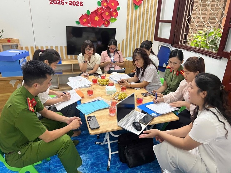 CHỦ ĐỘNG GIẢI QUYẾT CÁC "ĐIỂM NGHẼN" VỀ AN TOÀN THỰC PHẨM TRÊN ĐỊA BÀN PHƯỜNG LÁNG NĂM 2026   - Ảnh 4.