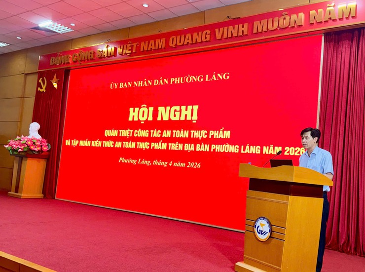 PHƯỜNG LÁNG TỔ CHỨC HỘI NGHỊ QUÁN TRIỆT VÀ TẬP HUẤN CÔNG TÁC ATTP NĂM 2026- Ảnh 1.