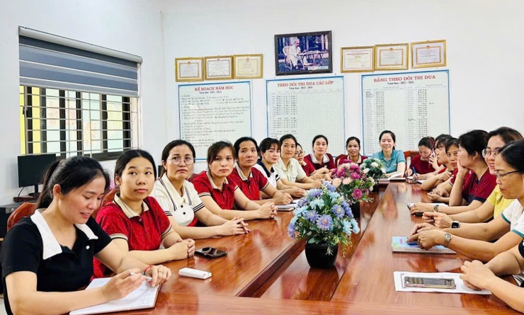 Đảng ủy xã Quốc Oai tiếp sóng Hội nghị toàn quốc quán triệt Nghị quyết trung ương 2 (khóa XIV)- Ảnh 7.