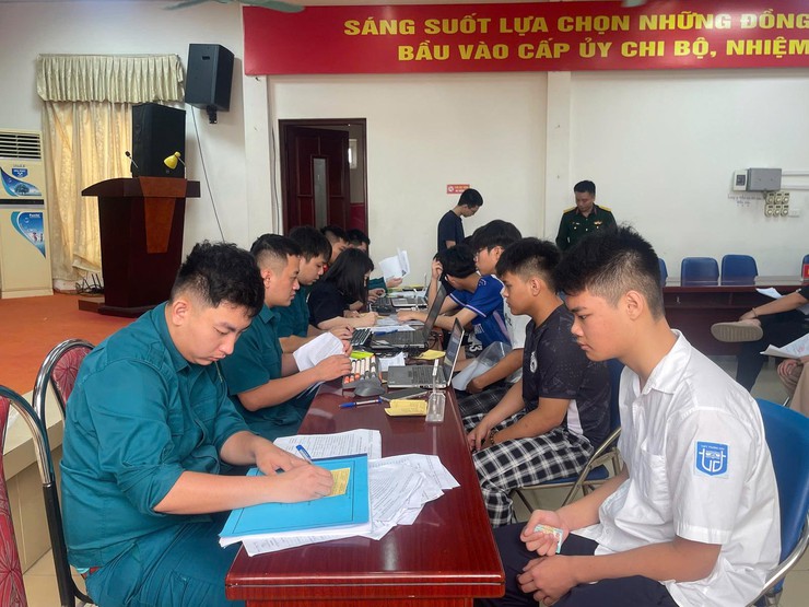 Khơi dậy ý thức trách nhiệm từ lần đăng ký nghĩa vụ quân sự đầu tiên- Ảnh 5.