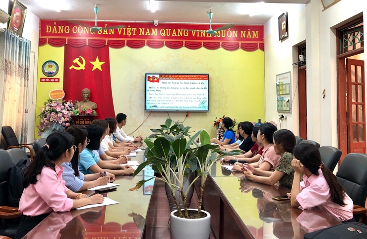 ỨNG HÒA THAM DỰ HỘI NGHỊ TOÀN QUỐC QUÁN TRIỆT, TRIỂN KHAI THỰC HIỆN NGHỊ QUYẾT TRUNG ƯƠNG 2 (KHÓA XIV).- Ảnh 2.