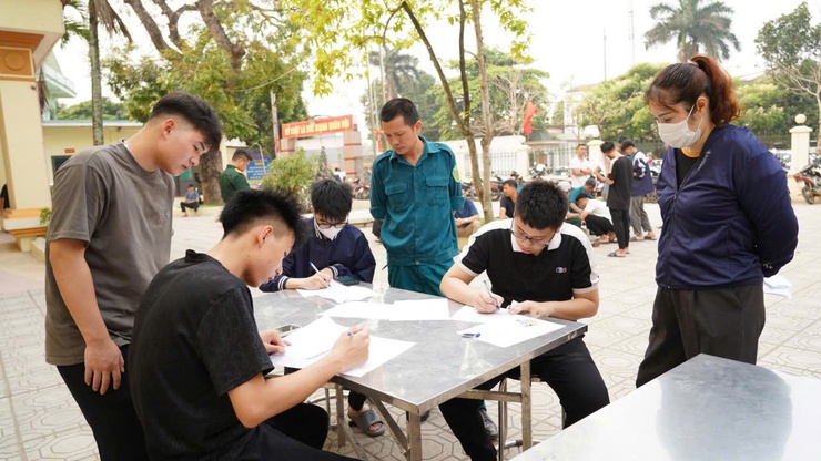 Quang Minh triển khai đăng ký nghĩa vụ quân sự, quân nhân dự bị, phương tiện kỹ thuật dự bị và dân quân tự vệ năm 2026- Ảnh 3.