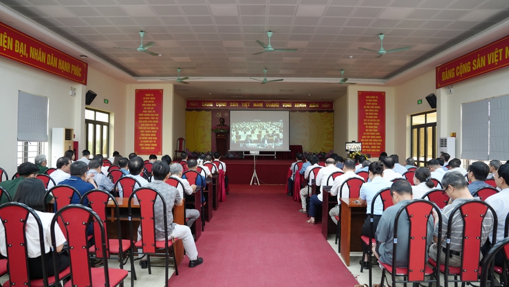 Phường Yên Nghĩa tham dự Hội nghị toàn quốc nghiên cứu, học tập, quán triệt và triển khai thực hiện Nghị quyết Hội nghị Trung ương 2 (khóa XIV)- Ảnh 2.