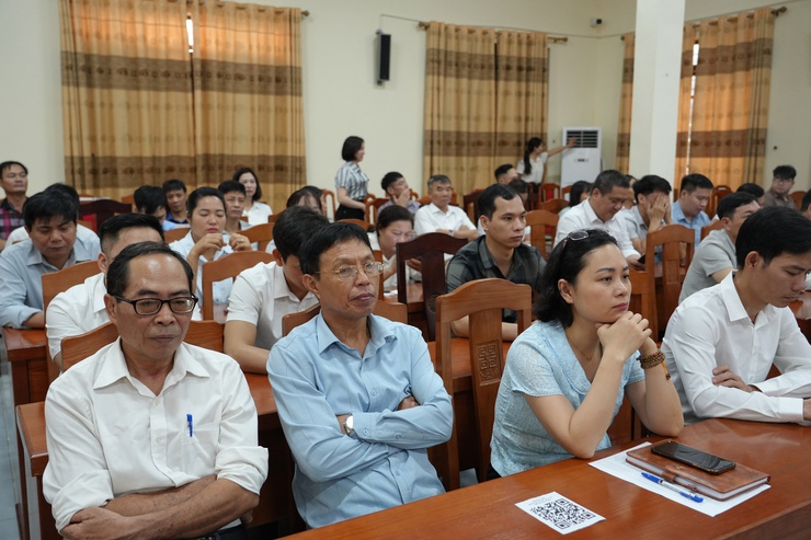 Đảng ủy xã Liên Minh tiếp sóng Hội nghị quán triệt, triển khai thực hiện Nghị quyết Trung ương 2 (khóa XIV)- Ảnh 8.