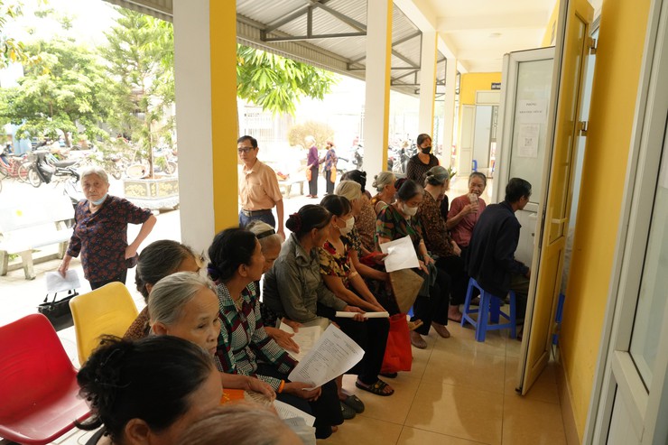 KHÁM, SÀNG LỌC SỨC KHỎE MIỄN PHÍ CHO NGƯỜI DÂN TẠI ĐIỂM Y TẾ THANH MAI- Ảnh 9.