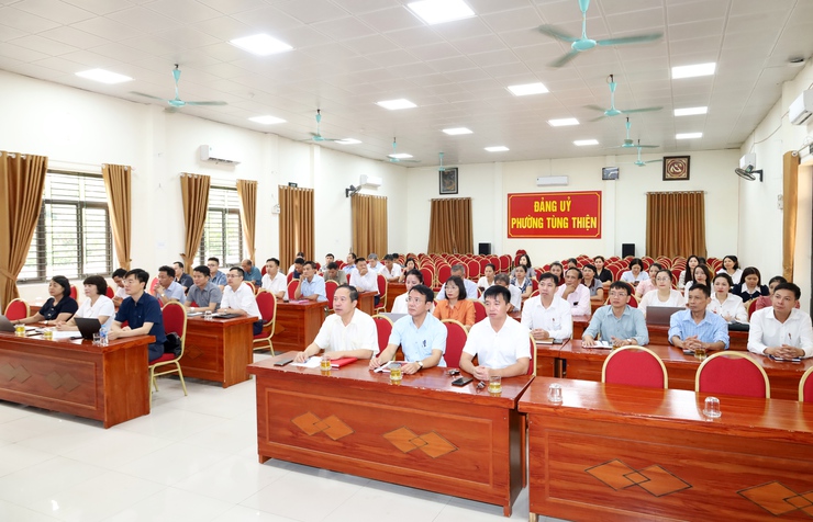 Tùng Thiện tham dự trực tuyến Hội nghị toàn quốc nghiên cứu, học tập, quán triệt và triển khai thực hiện Nghị quyết Hội nghị lần thứ hai Ban Chấp hành Trung ương Đảng khóa XIV- Ảnh 1.