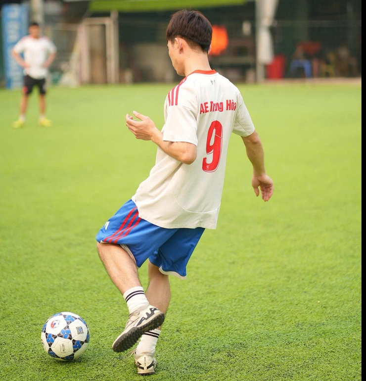  CHUNG KẾT GIẢI BÓNG ĐÁ THANH NIÊN xã Dân Hoà năm 2026: Đội FC Dân Hòa vô địch, cầu thủ Minh Thạch giành Vua phá lưới- Ảnh 4.